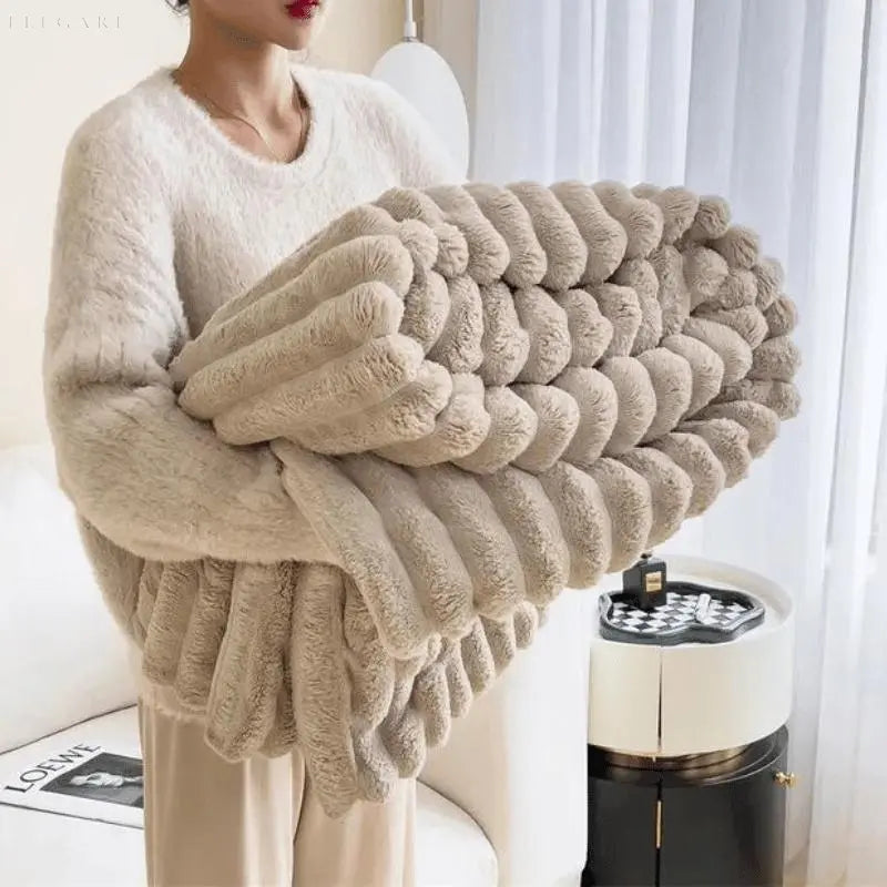CozyLux - Soft Blanket with Textured Pattern for Ultimate Comfort