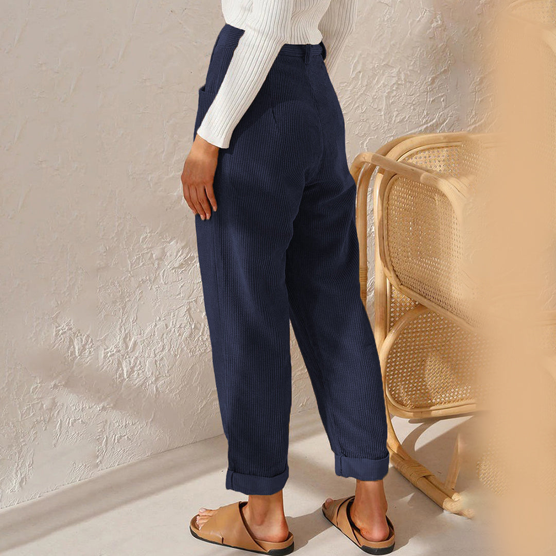 Annika - Relaxed corduroy pants with high waist and pockets