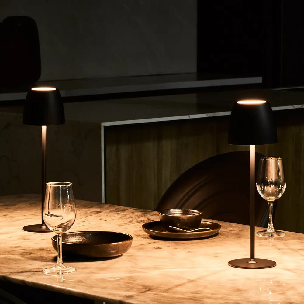 Ironelle - Bezdrátová stolní lampa s nastavitelným jasem