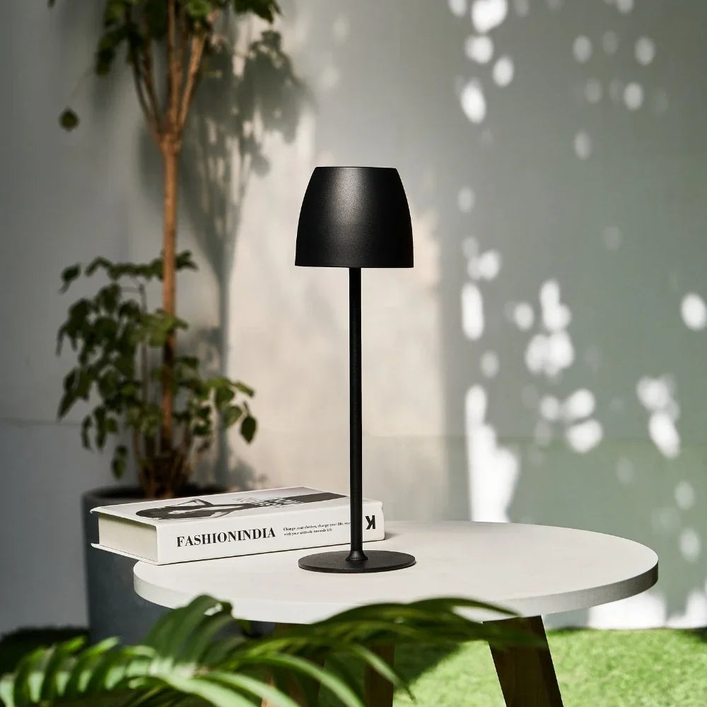 Ironelle - Bezdrátová stolní lampa s nastavitelným jasem