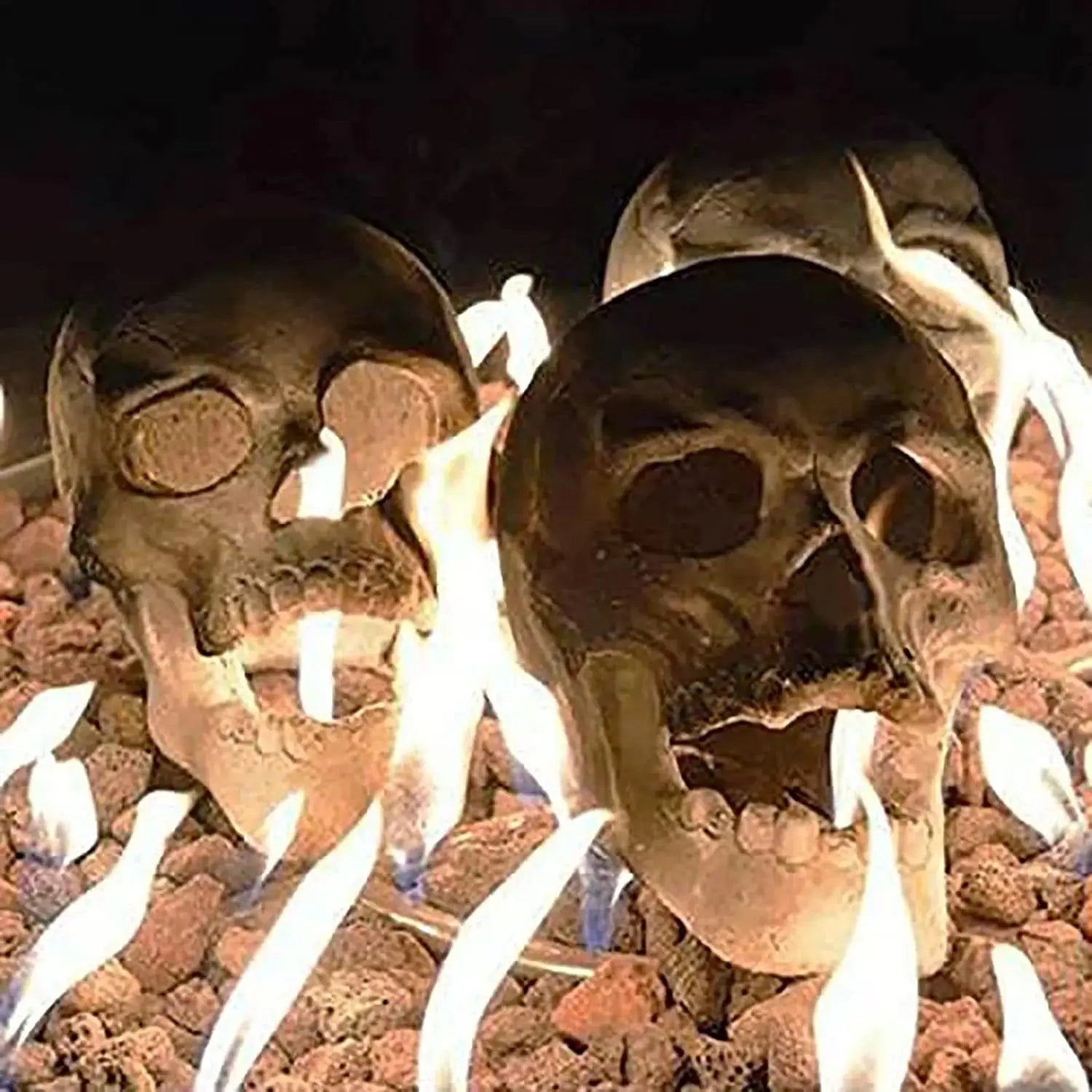 Gothic Skull Ornament – Fireproof Ceramic Decoration