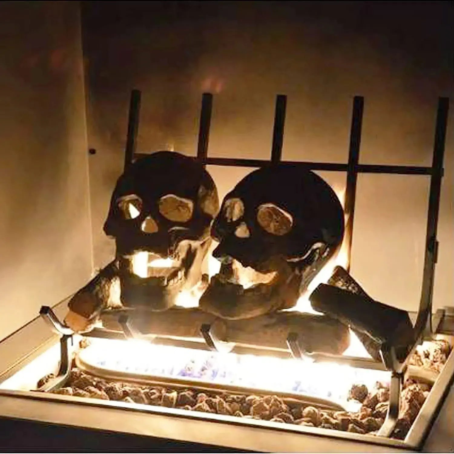 Gothic Skull Ornament – Fireproof Ceramic Decoration