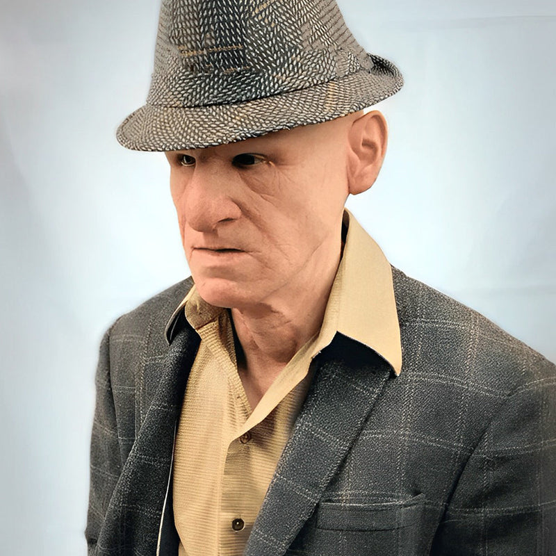 Realistyczna maska starego mężczyzny na Halloween