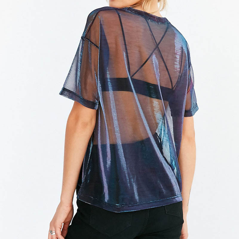 Harper – Elegant sheer top with short sleeves and relaxed fit