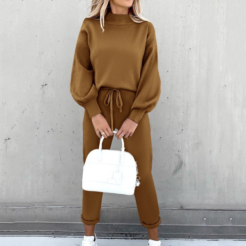 Luna – Set trendy din două piese cu pantaloni cu talie reglabilă și top cu mâneci lungi