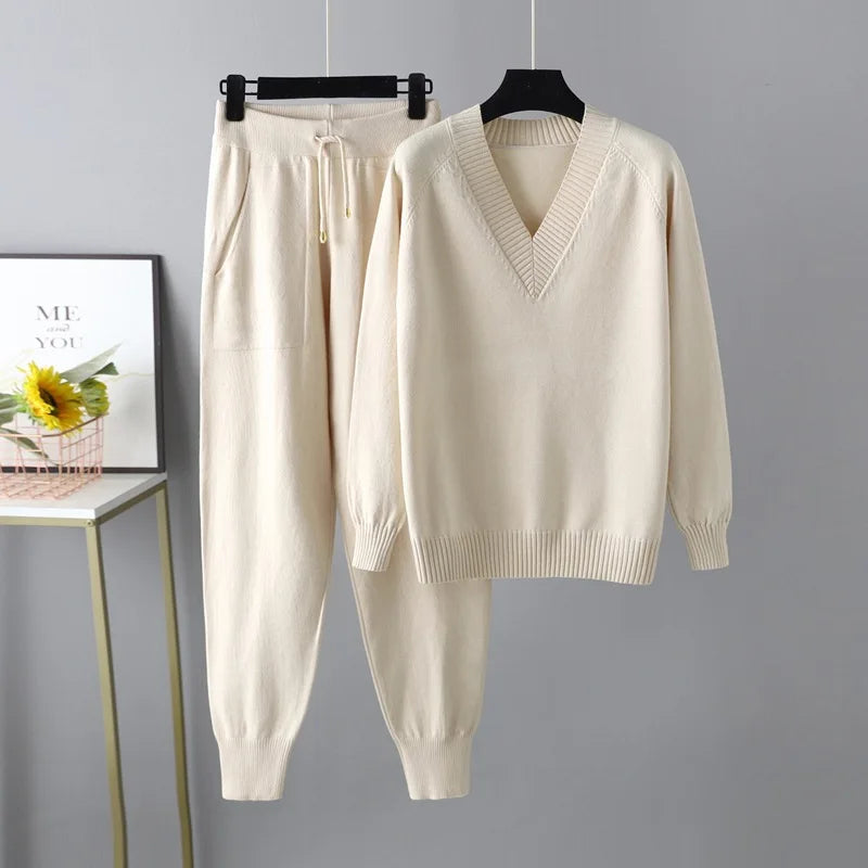 Sofie - Pulover confortabil cu decolteu în V și pantaloni eleganți cu buzunare