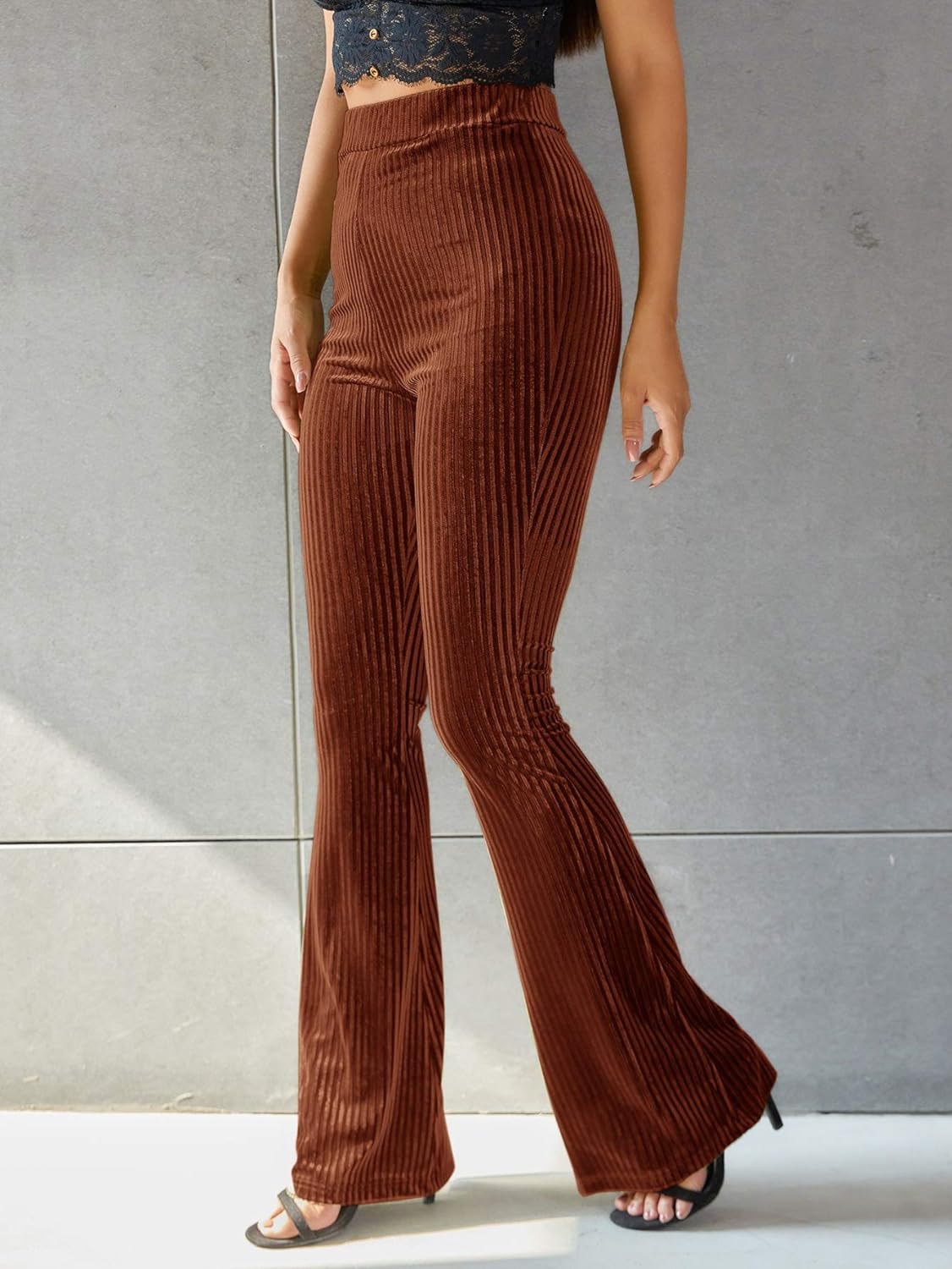 Sophia - High-waisted ribbed corduroy flared pants with stretch