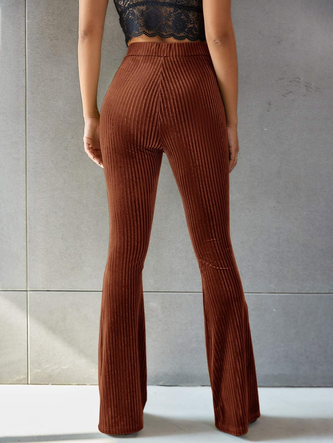 Sophia - High-waisted ribbed corduroy flared pants with stretch