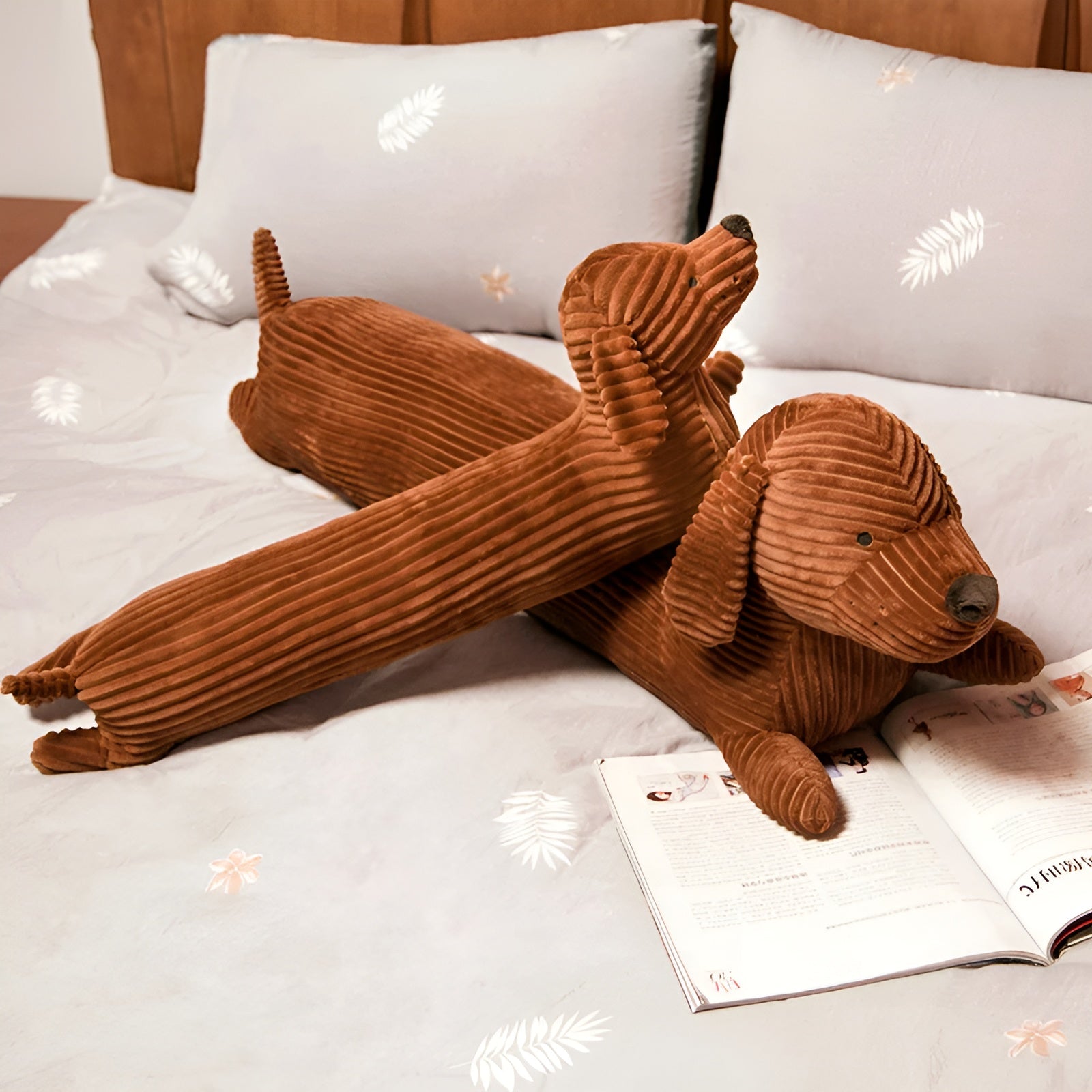 CuddlePup - Zacht teckel pluche kussen voor ultiem comfort
