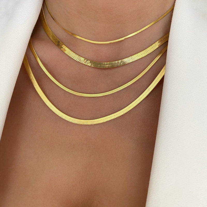 Delilah - Collier ras-du-cou serpent élégant avec charme intemporel