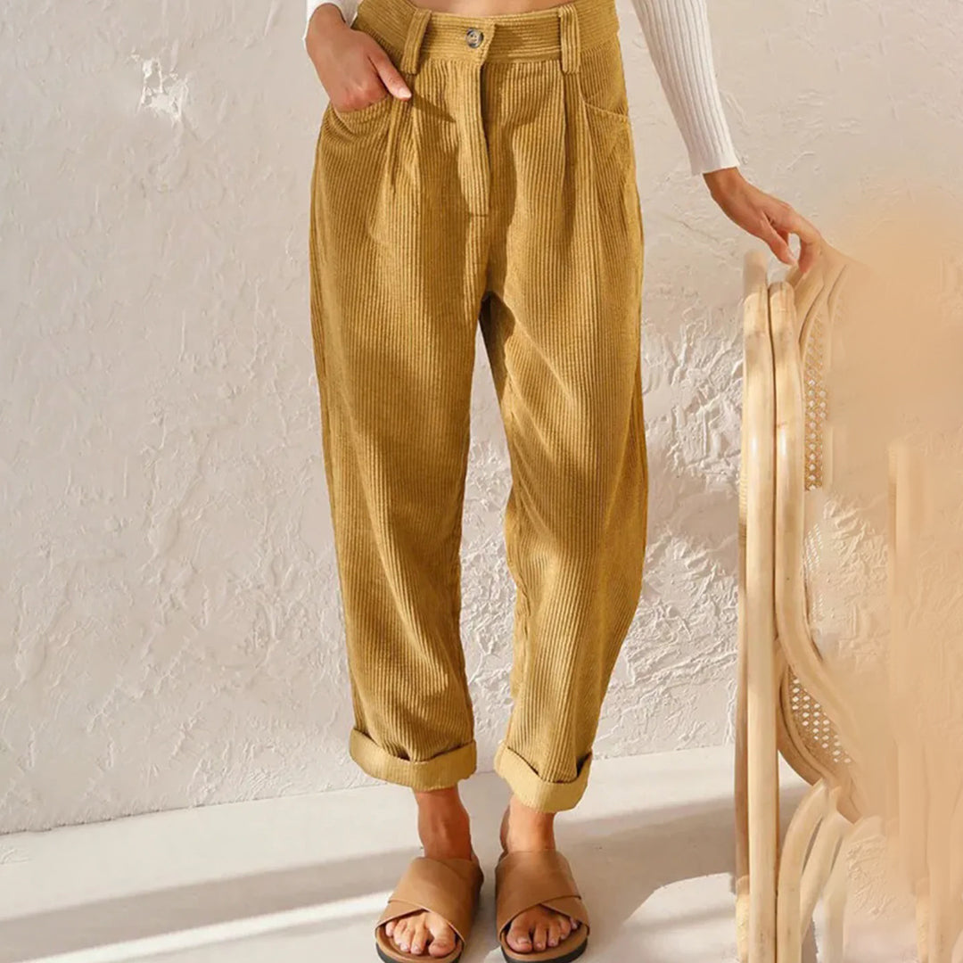 Annika - Relaxed corduroy pants with high waist and pockets