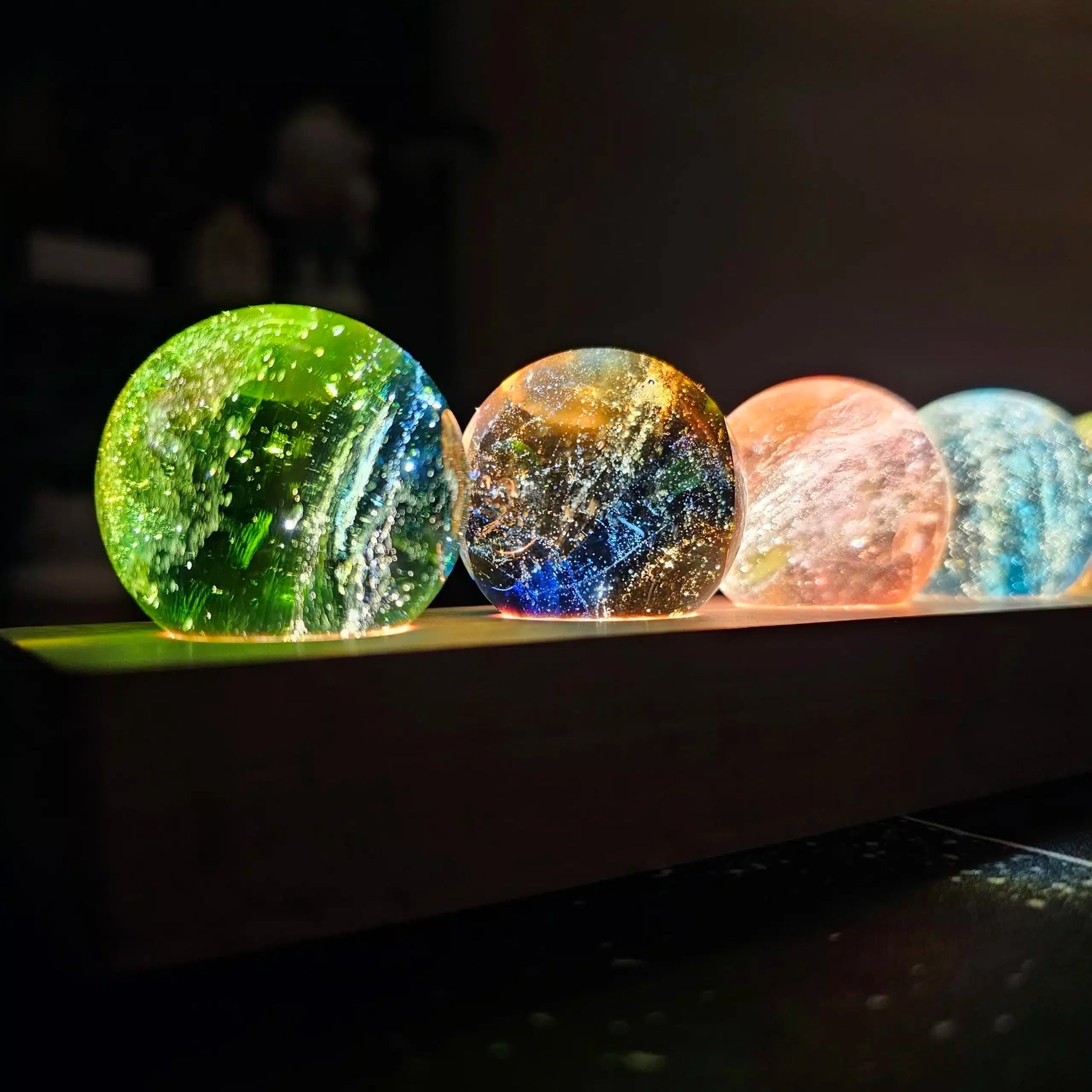 AuraGlow - Enchanting cosmic lamp with mesmerizing glow