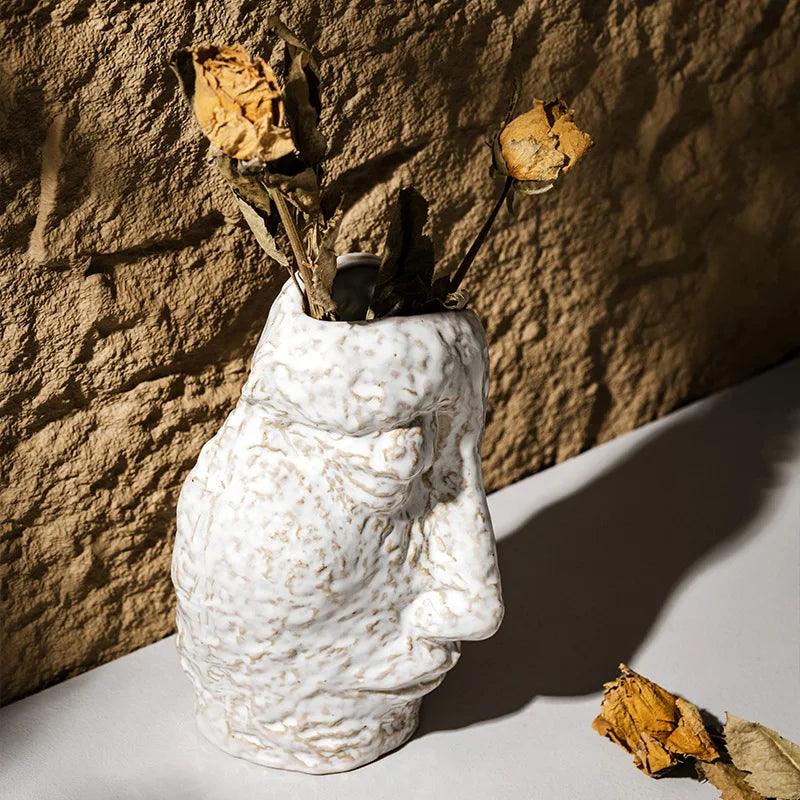 FaceBloom – Vaso decorativo per fiori con design ispirato al volto umano