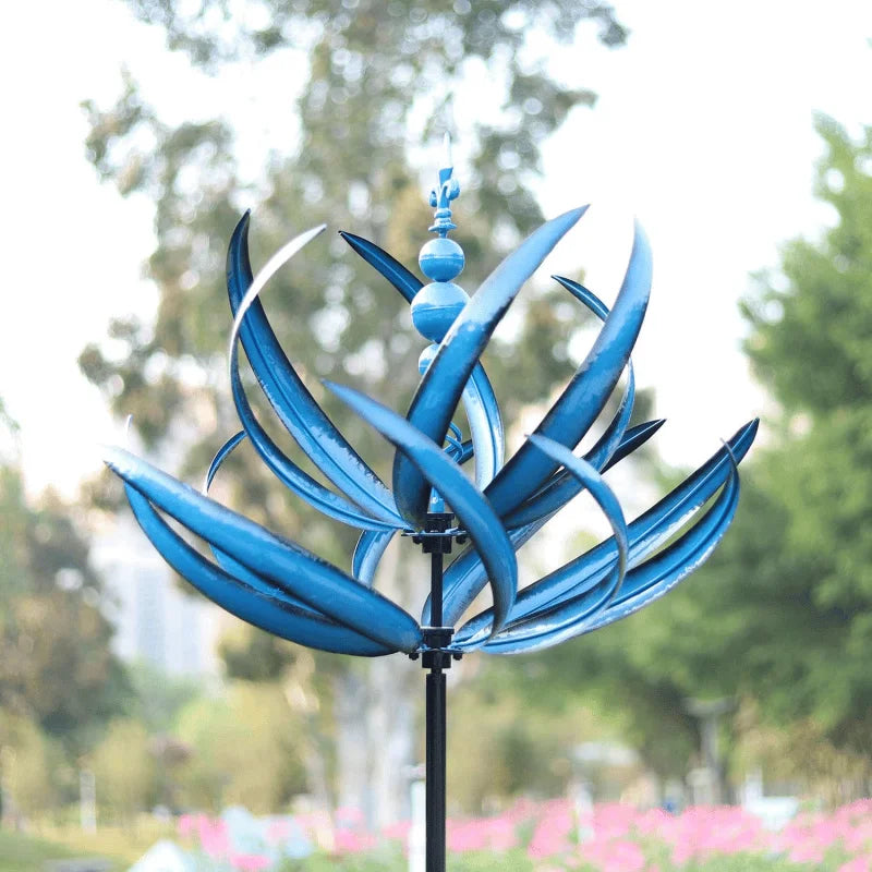 WhisperWind - Elegante campanello a vento in metallo per un'esperienza serena e pacifica in giardino