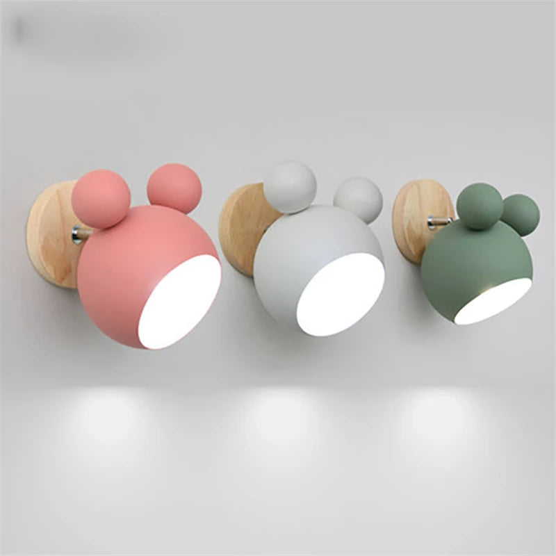 CharmGlow - Przytulna lampka ścienna Mickey Mouse do pokoju dziecięcego
