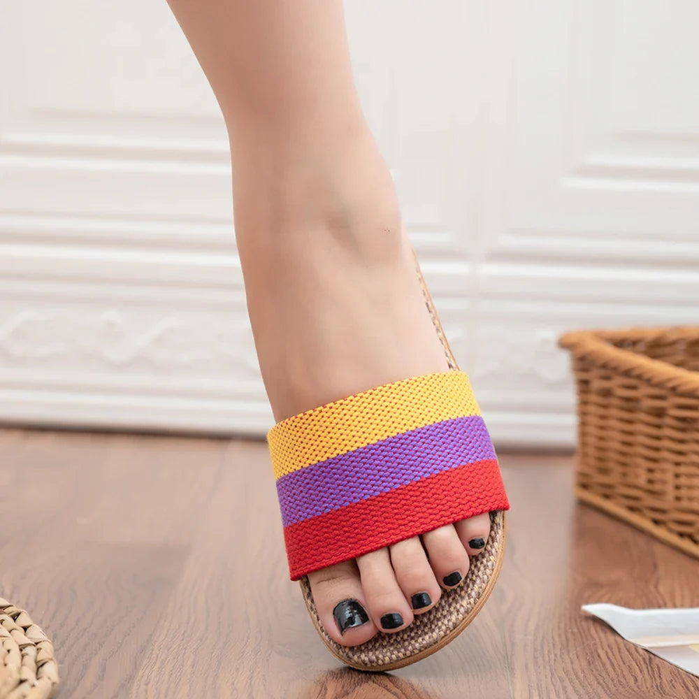 Fiona - Lightweight slippers with flat sole and relaxed comfortable fit