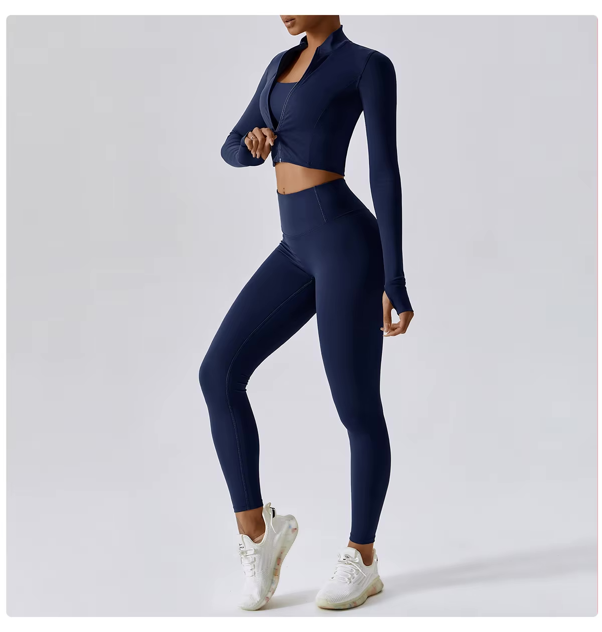 Nova – Ensemble d’entraînement trois pièces stylé avec haut zippé