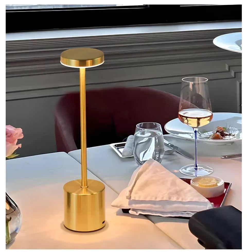 GlowTouch - Lampada da tavolo con controllo touch e base in metallo