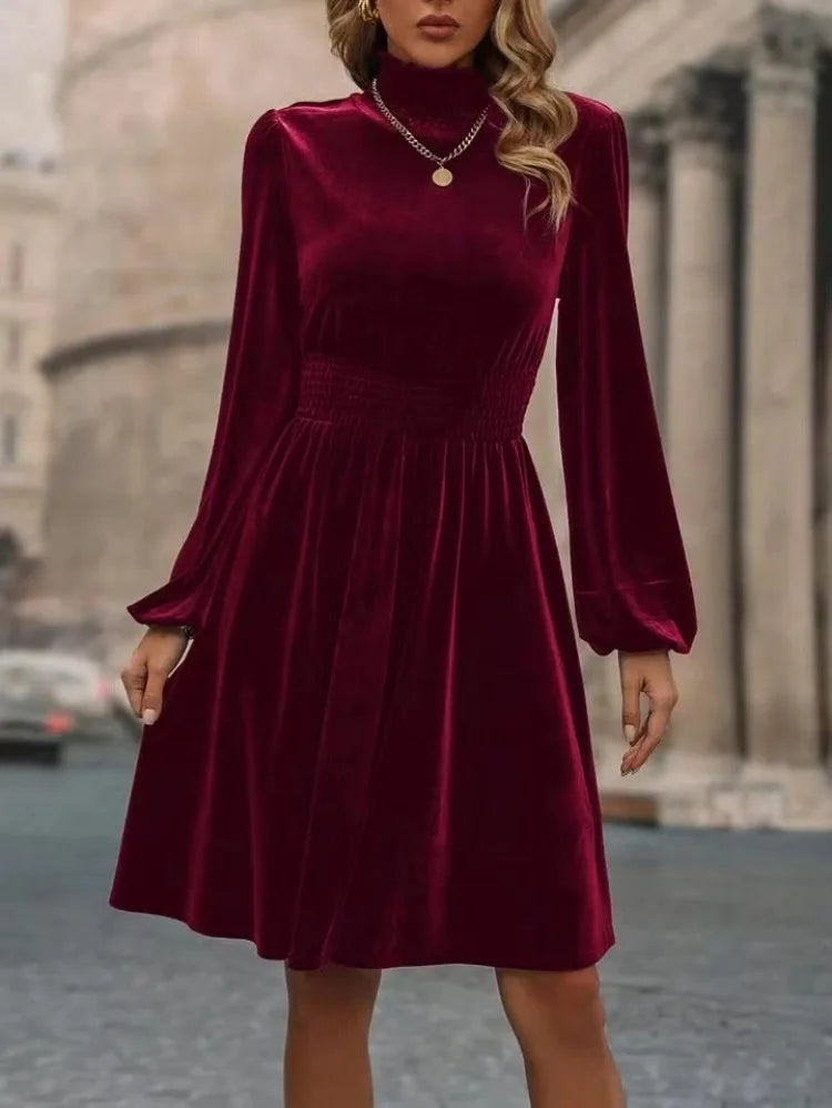Selene - Elegant turtleneck dress with lantern sleeves and flattering fit