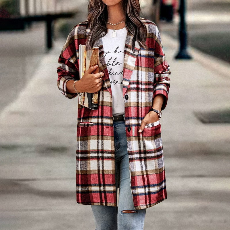 Veste à col plié pour femmes avec boutons