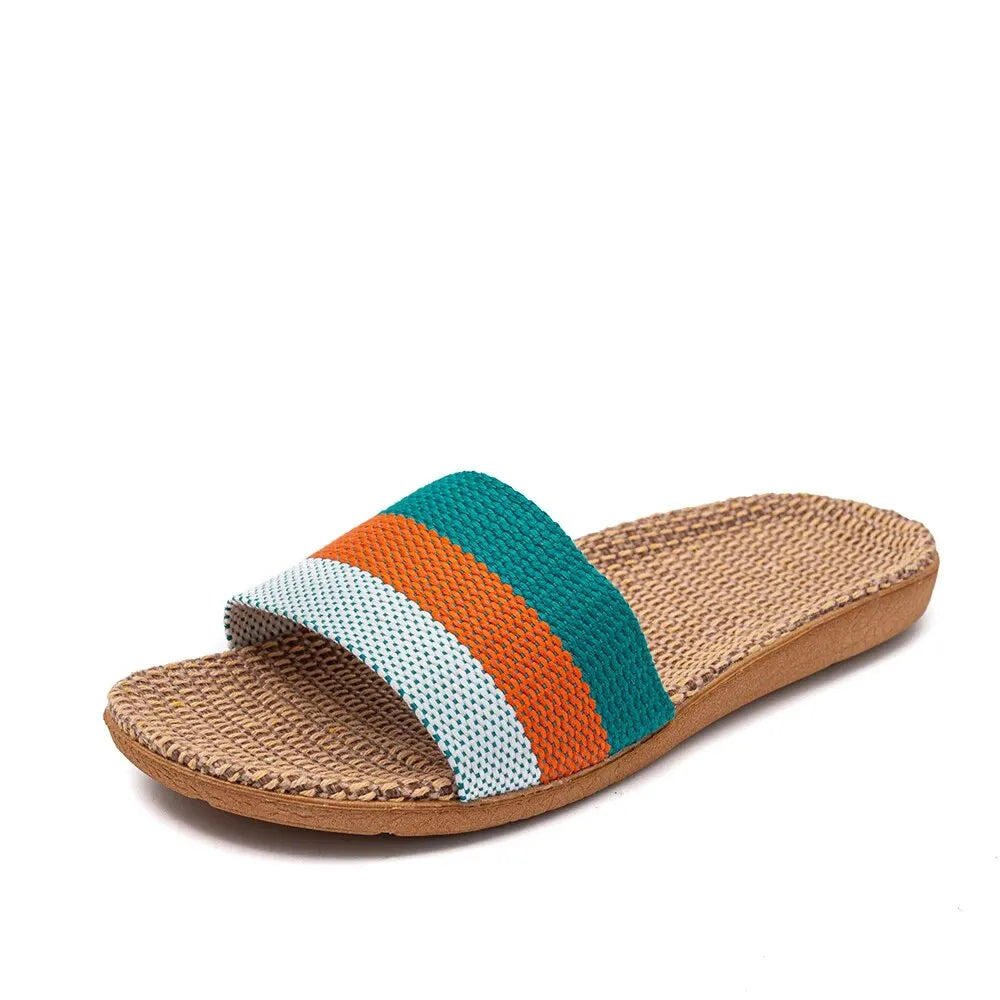 Fiona - Lightweight slippers with flat sole and relaxed comfortable fit