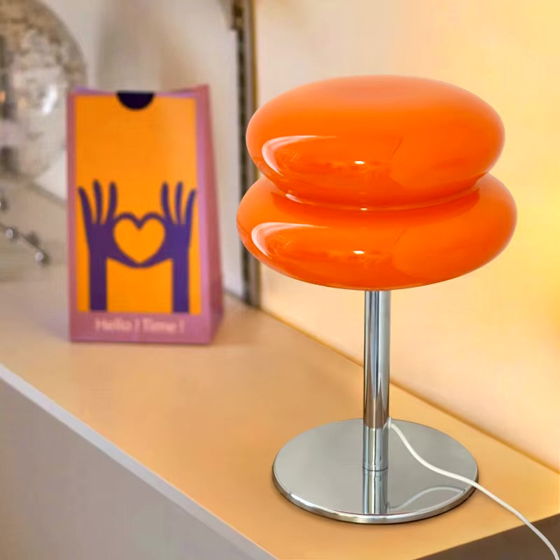MiraCloud - Retro-inspired table lamp with a soft, cloud-like glow