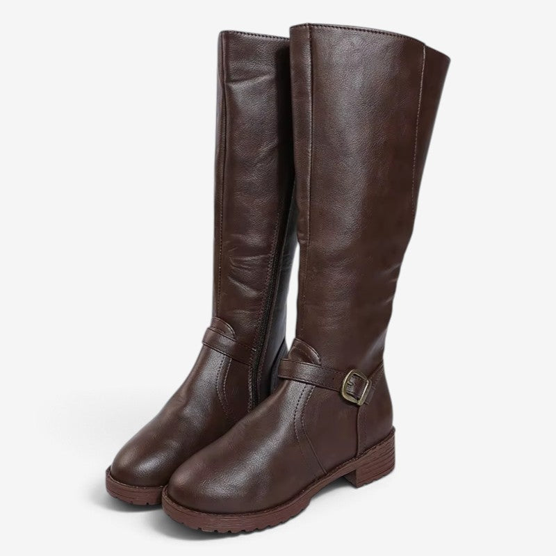Calveria – Wide-Toe Boots with Arch Design