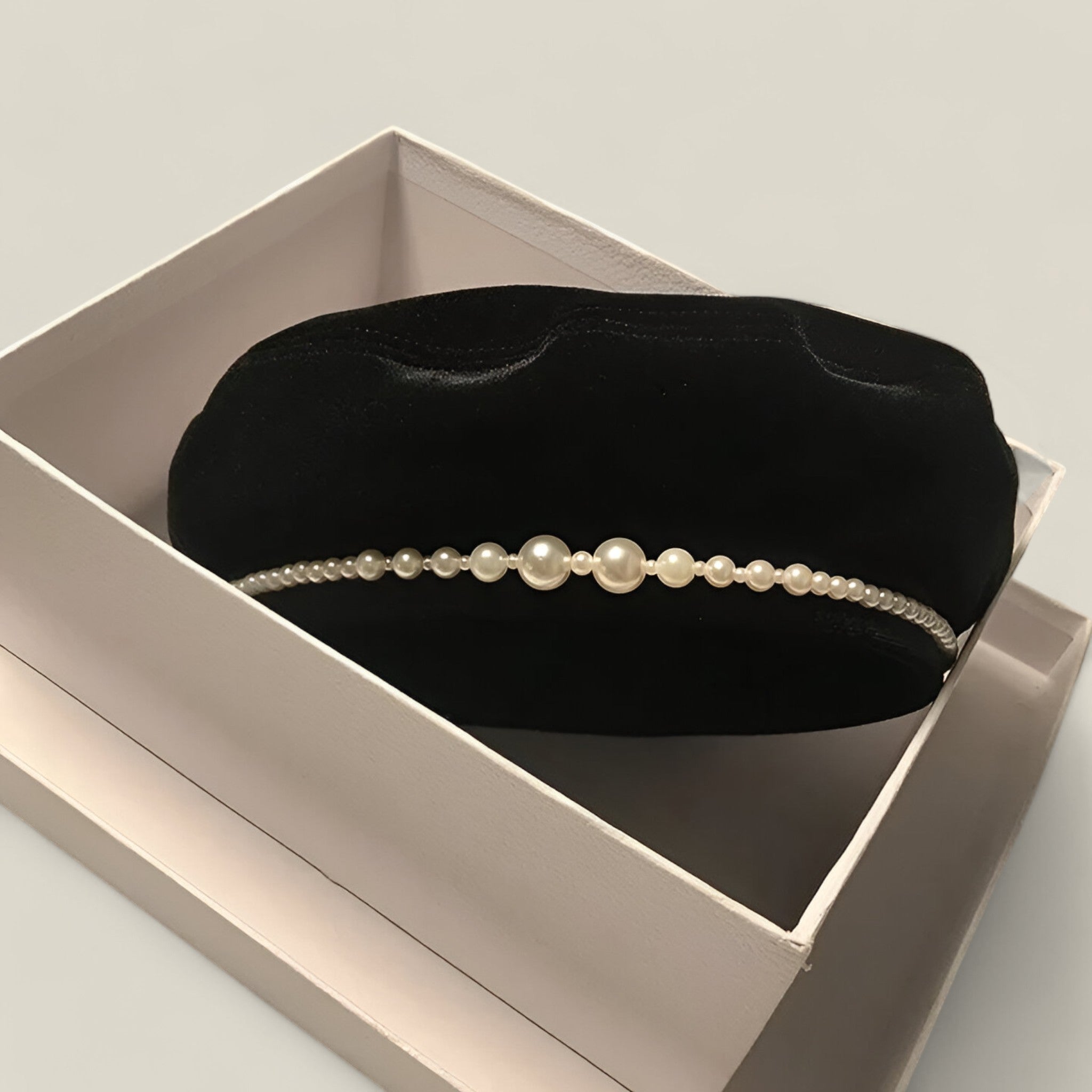 Esmee - Basco perline chic ed elegante per uno stile raffinato e look versatili