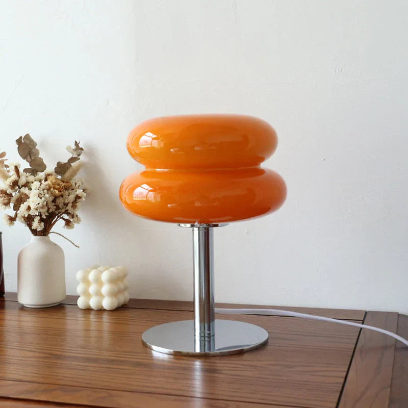 MiraCloud - Retro-inspired table lamp with a soft, cloud-like glow