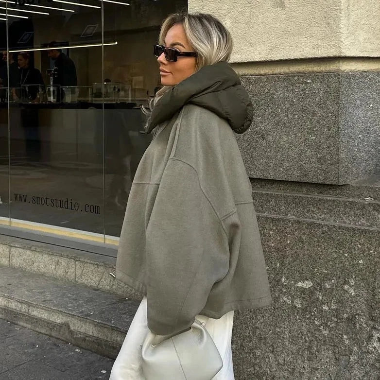 Emma - Sleek Hoodie Jacket for Modern Refinement
