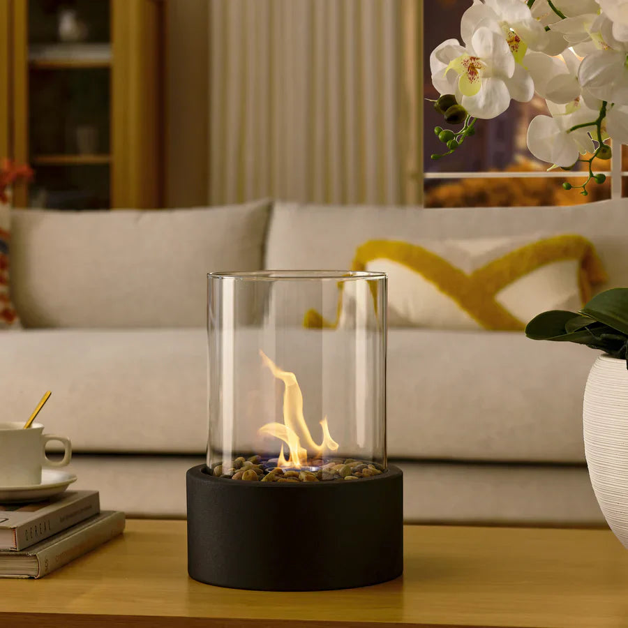 LumiFlame – Cheminée de table portable et épurée avec cylindre en verre pour une chaleur moderne