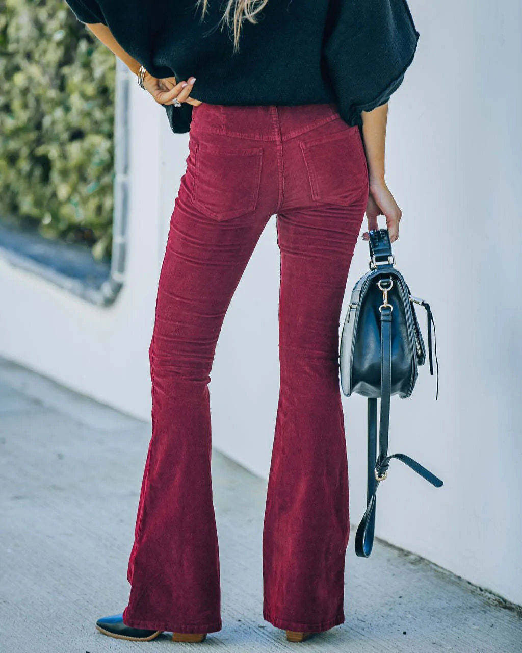 Lily – Pantalon évasé taille haute avec jambes larges