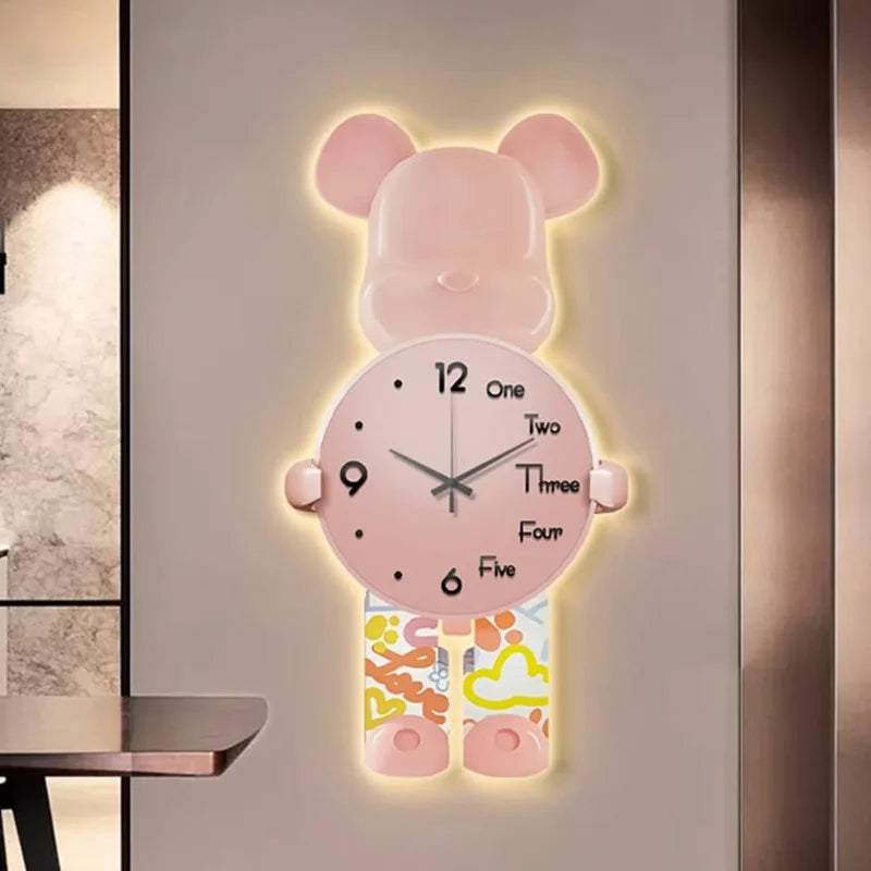 LuxuryTime - Hravé hodiny v tvare medveďa pre moderné izby