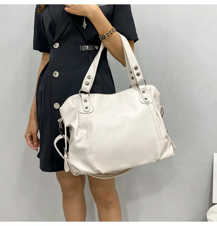 Althea – Borsa capiente con design snello e elegante