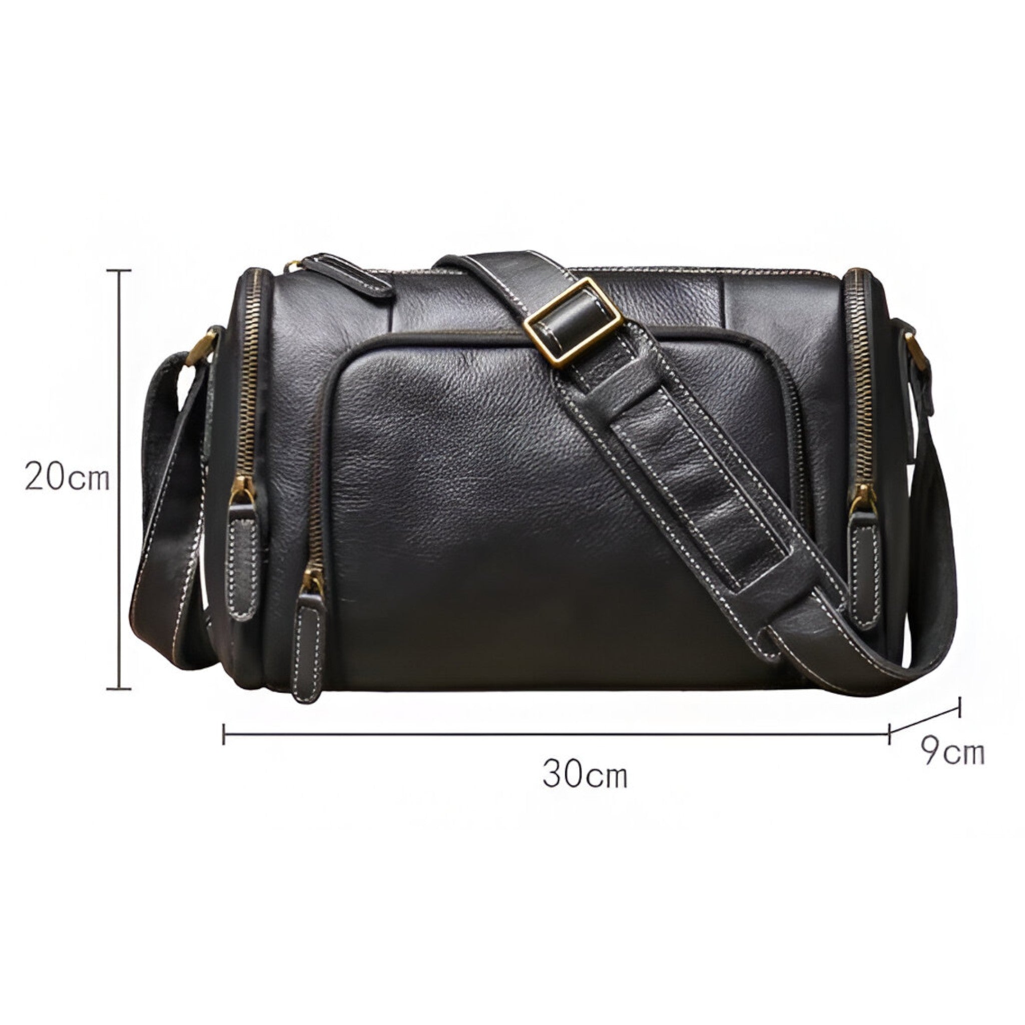 Benjamin - Classic vintage crossbody bag with compact design and timeless style
