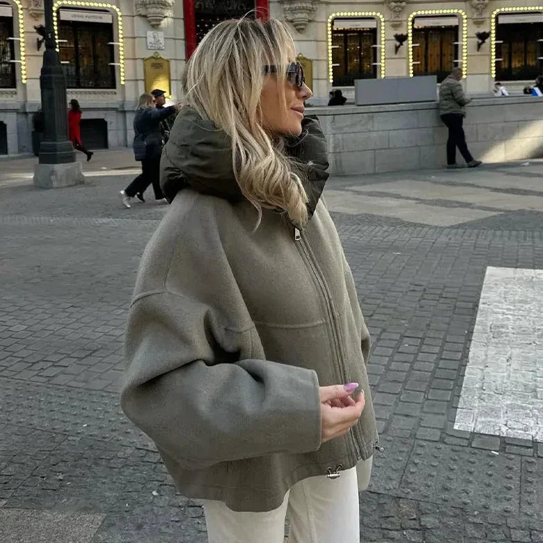 Emma - Sleek Hoodie Jacket for Modern Refinement