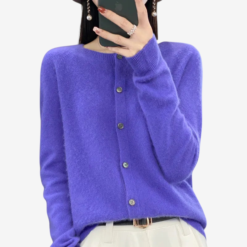 Veloria – Classic Cardigan with Round Neck