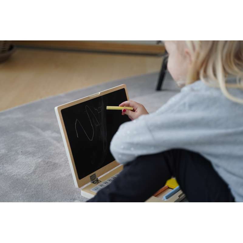 ChalkByte - Laptop din lemn cu ecran tip tablă