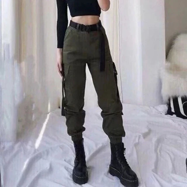 Bria - Trendy cargo pants with waist belt and tapered jogger cuffs