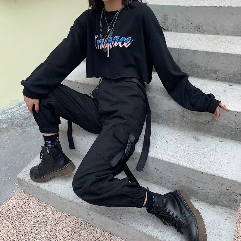 Bria - Trendy cargo pants with waist belt and tapered jogger cuffs