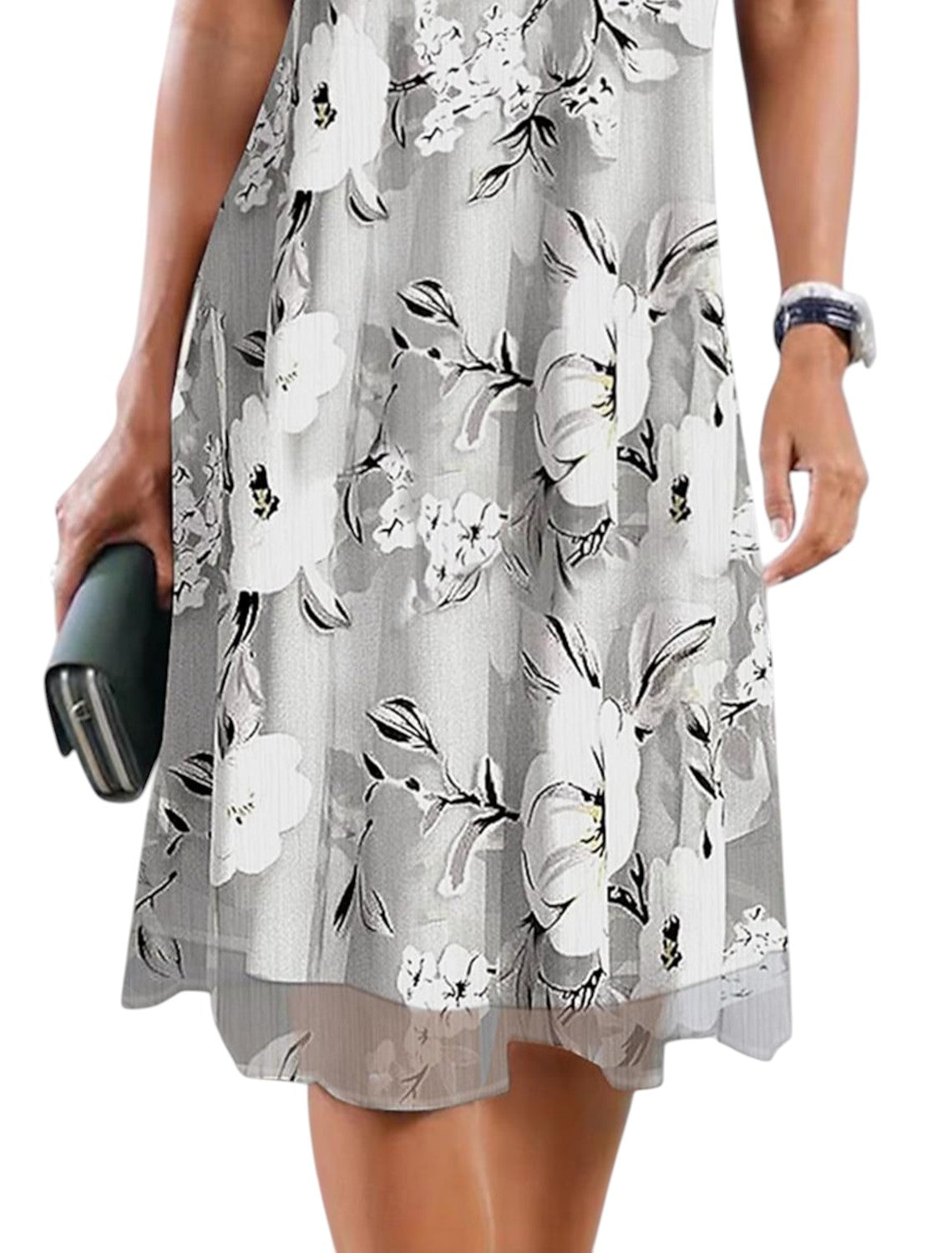 Celeste - Flowing floral dress with a graceful feminine touch