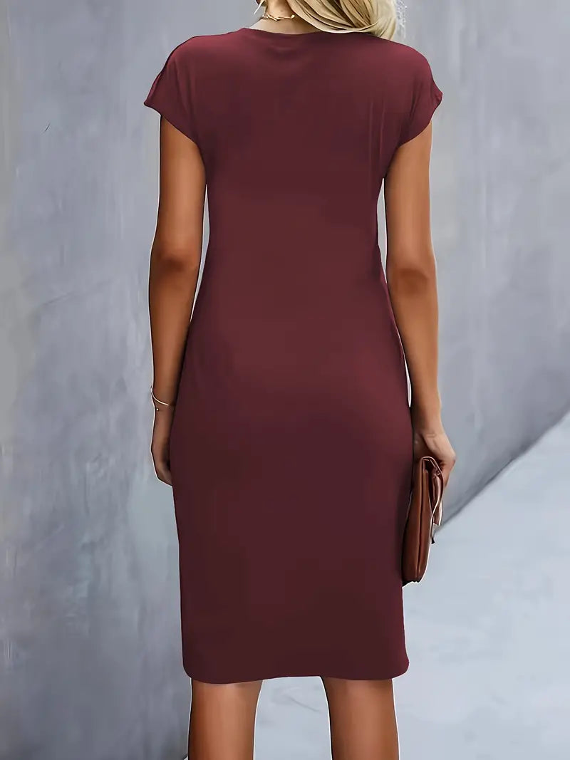 Madison – Robe sans manches à col rond et coupe ajustée