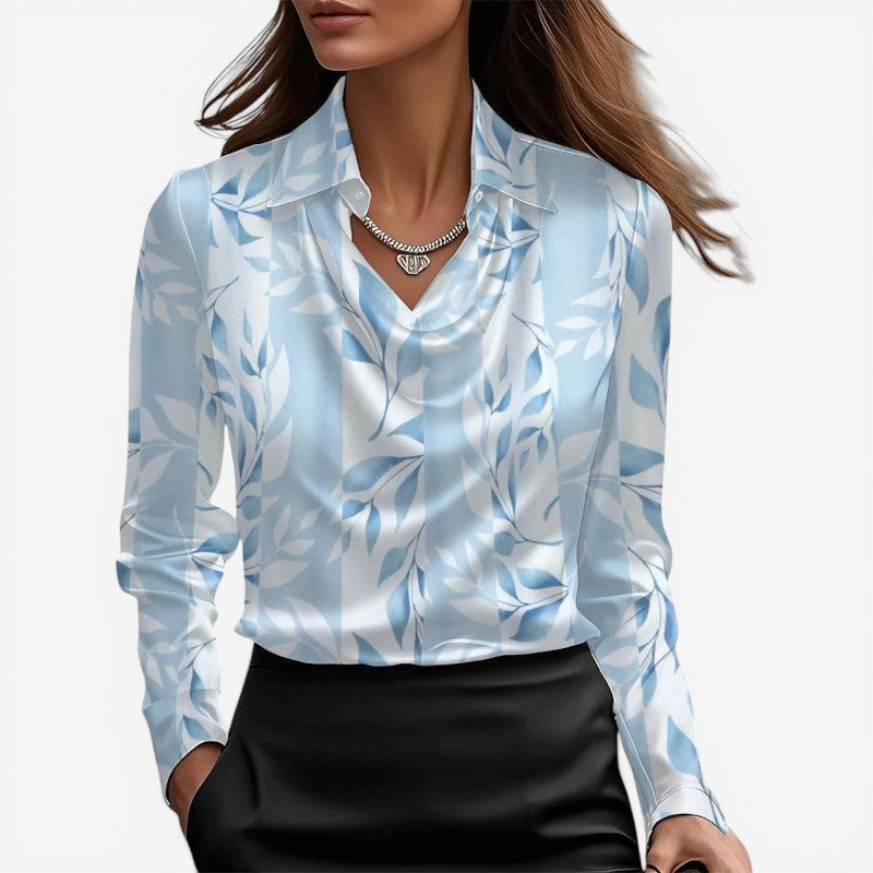 Blusa da donna aderente con collo alto e design sartoriale