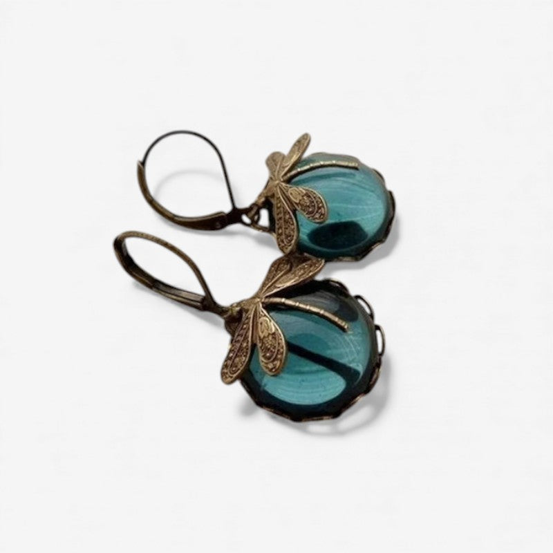 Lisa - Earrings with Hanging and Dragonfly-Inspired Design