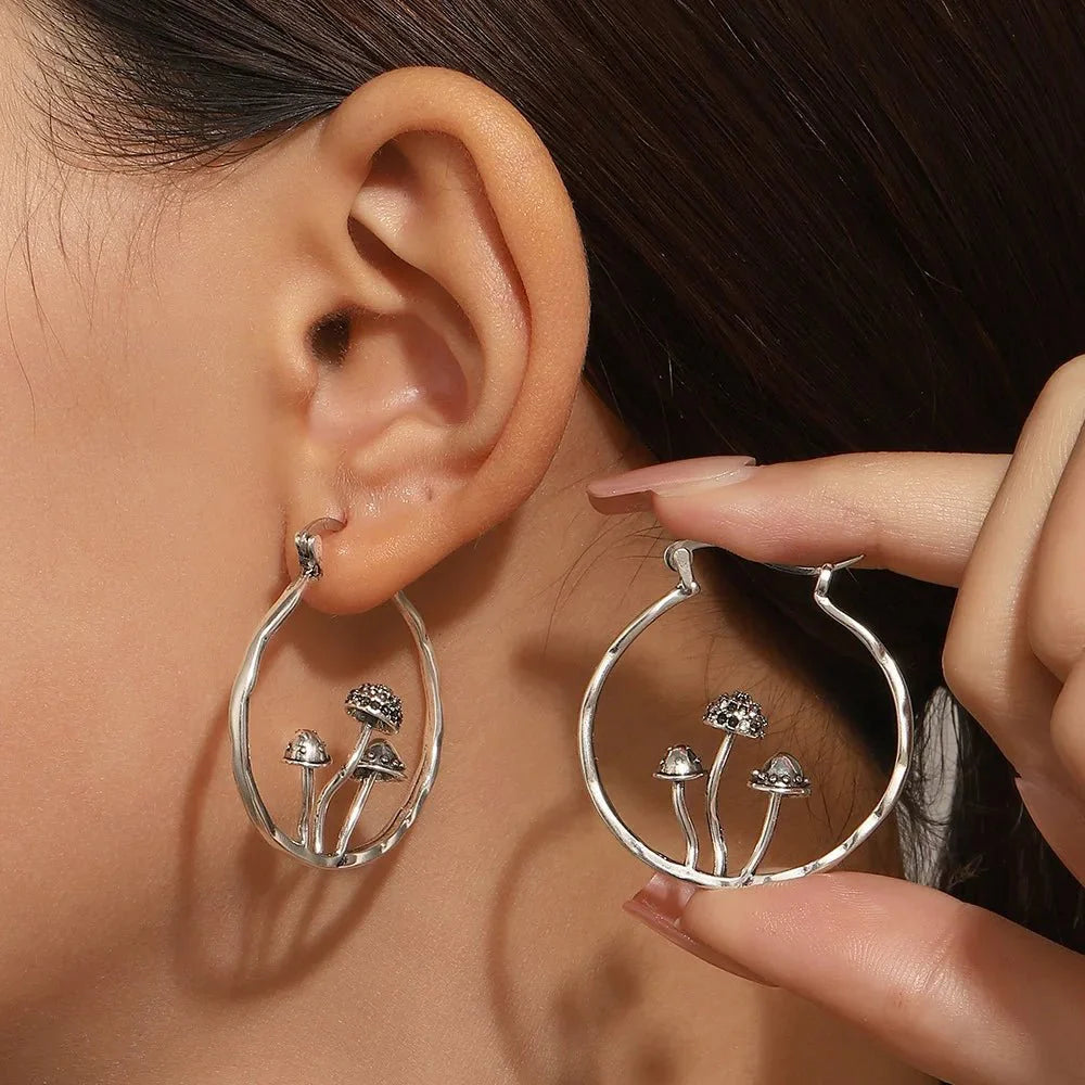 Daisy - Boucles d’oreilles champignon gothique bohème mystique au design inspiré par la nature
