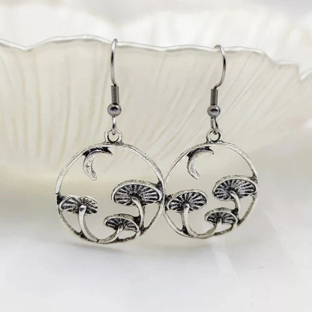 Daisy - Boucles d’oreilles champignon gothique bohème mystique au design inspiré par la nature