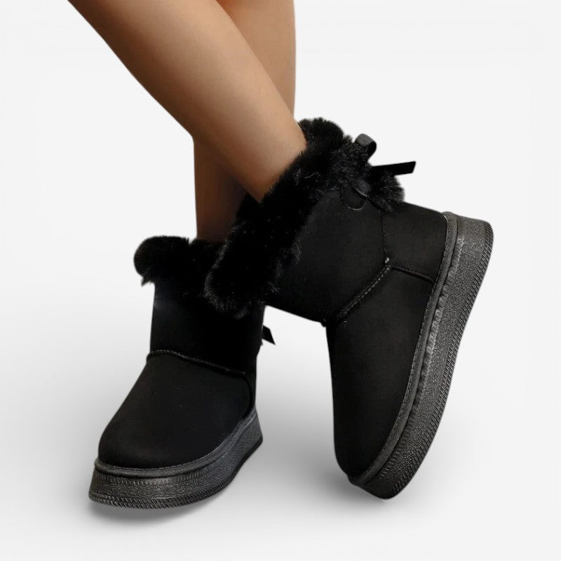 Arabella – Round Toe Flat Boots with Soft Fur Lining