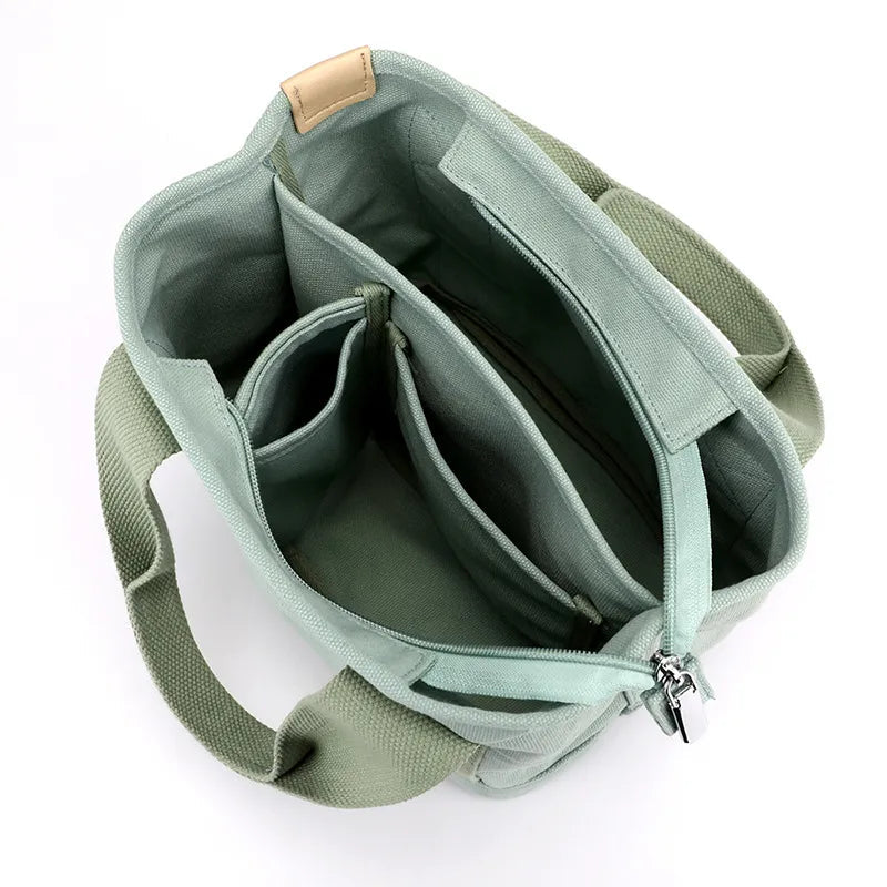 Lila - Geantă crossbody mică, stilată și funcțională, cu compartimente spațioase pentru uz zilnic