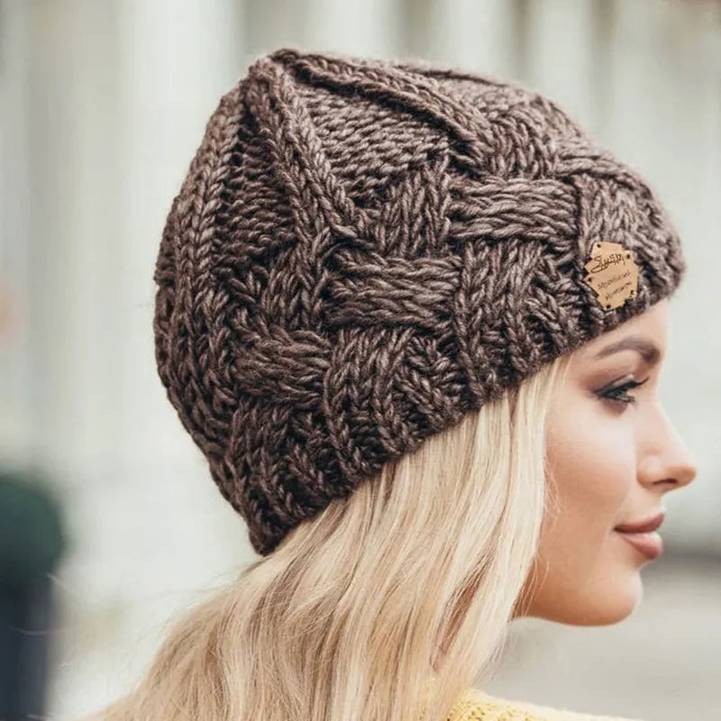 Maria - Czapka beanie z prążkowanymi detalami i elastycznym ściągaczem