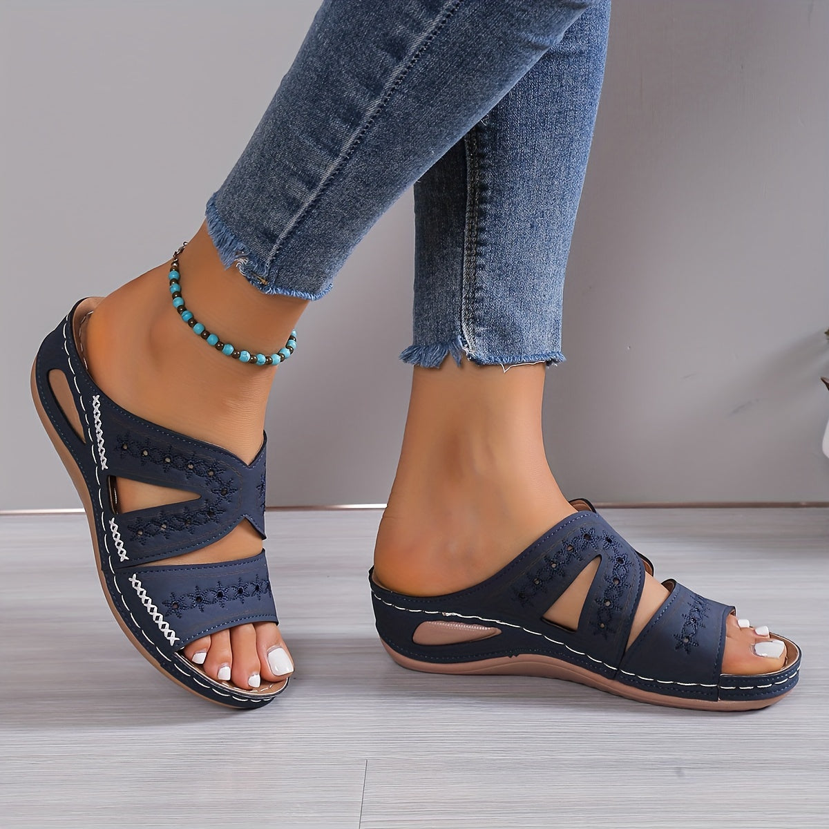 Barbara – Sandales à coupe large avec coussinets en gel